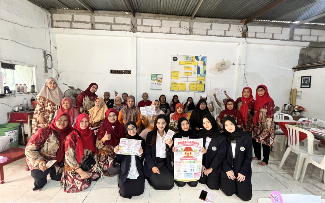 Lansia Kuat, Balita Hebat! – Aksi SERBU PHBS Mahasiswa PNF UM untuk Warga Surabaya
